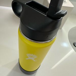 Yellow Hydro Flask 24 oz